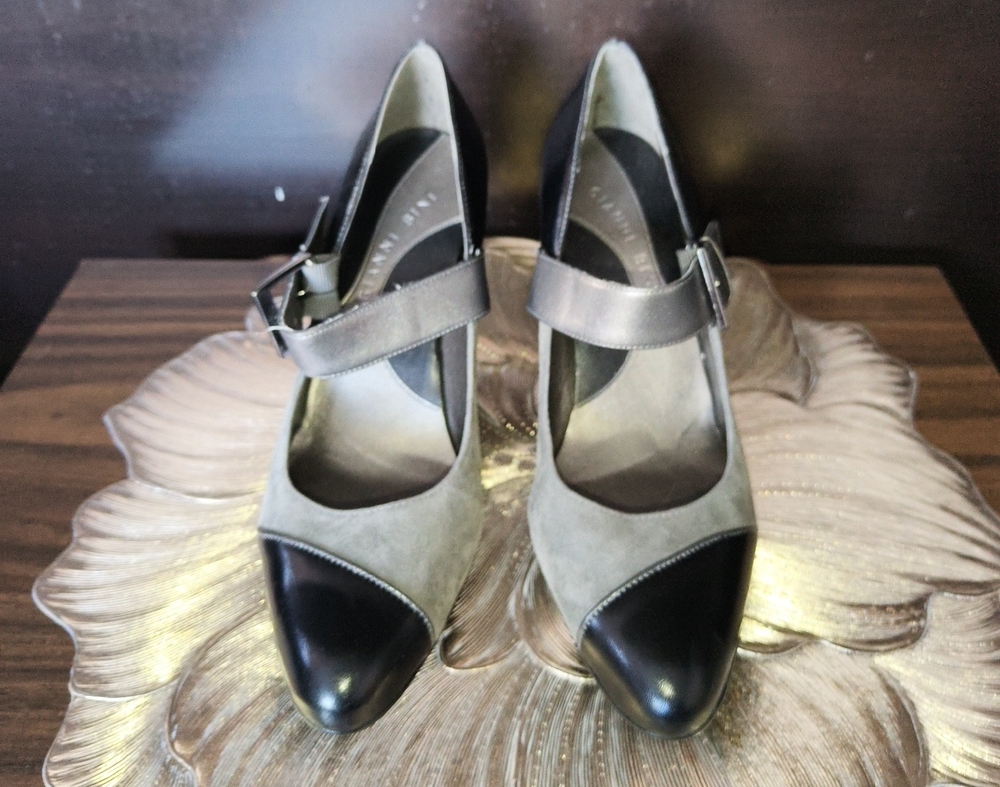Gianni Bini Black & Grey Metallic Silver Leather Suede Pump Heels Vintage Look 8